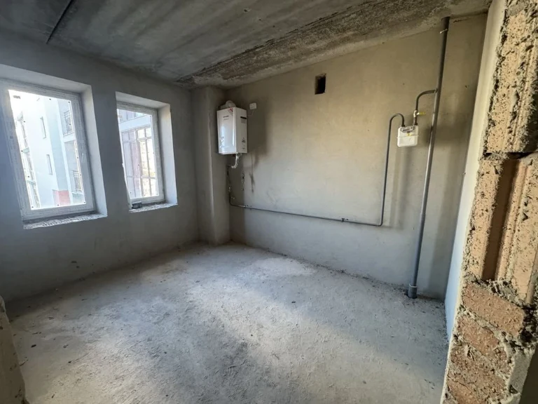 3-bedroom apartment in the "Kyivskiy" residential complex | individual gas heating
