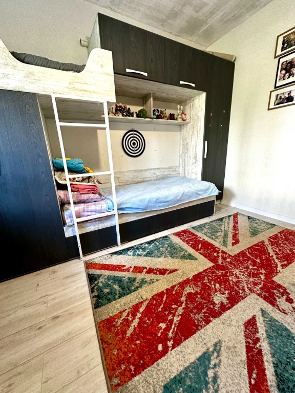 3-room apartment renovated. Bucha. Minimal furnishing.
