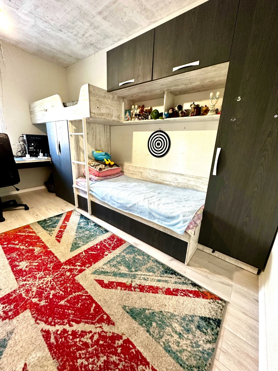 3-room apartment renovated. Bucha. Minimal furnishing.