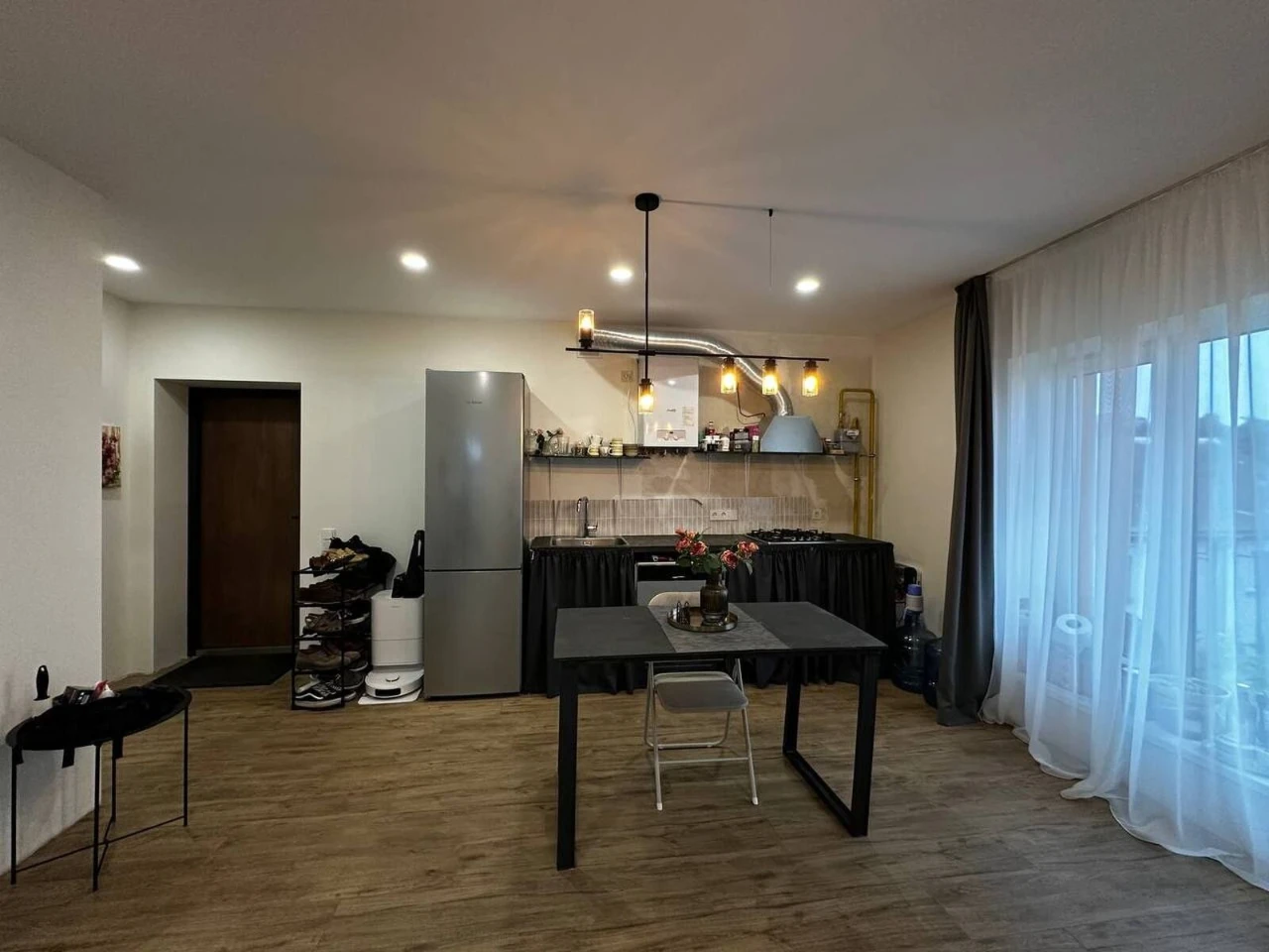 2-bedroom apartment with renovation in a club house