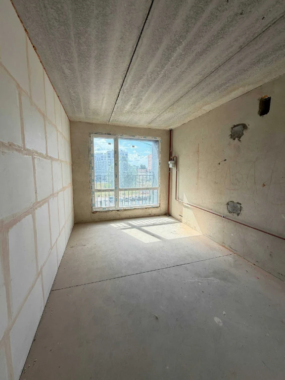 For Sale: Large One-Bedroom Apartment in Bucha, Kontinent Residence