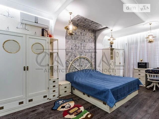 Sale of 5-room apartment 219 sq. m on Saperne Pole st. 3 • ID 346