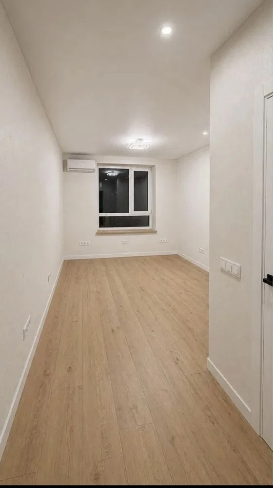 1-bedroom apartment for sale near Bucha Park, renovated. Great deal.