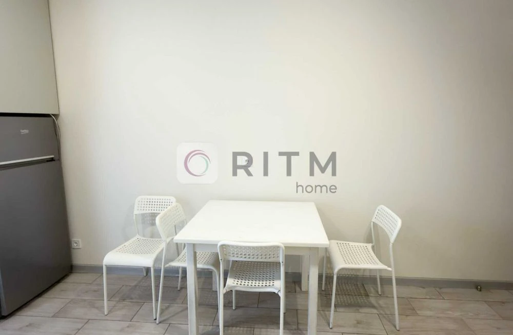 A modern 1-room apartment is for sale in the residential complex "Kvity Lviv".