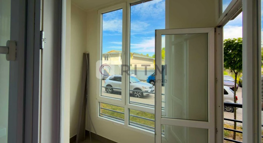 A modern 1-room apartment is for sale in the residential complex "Kvity Lviv".