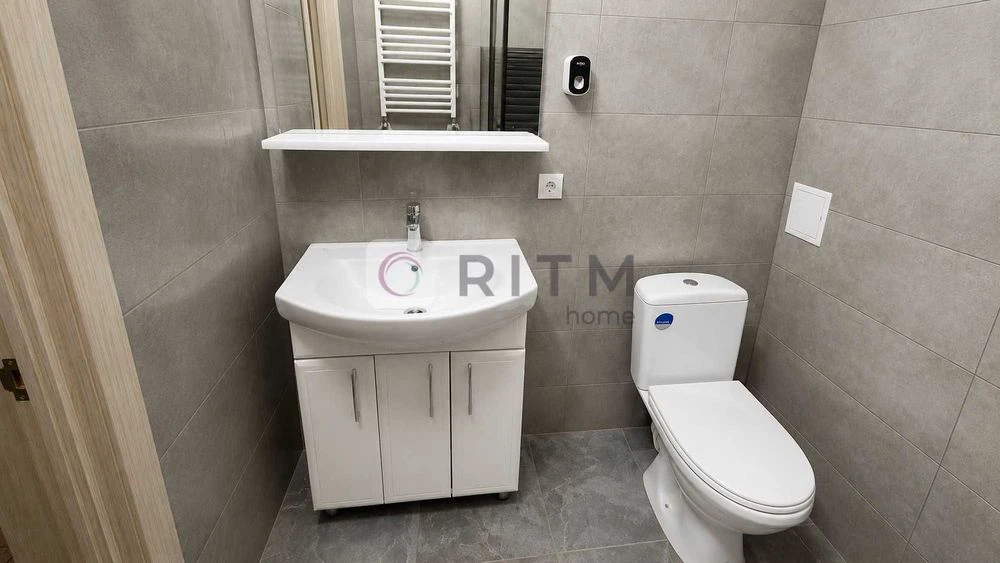 A modern 1-room apartment is for sale in the residential complex "Kvity Lviv".
