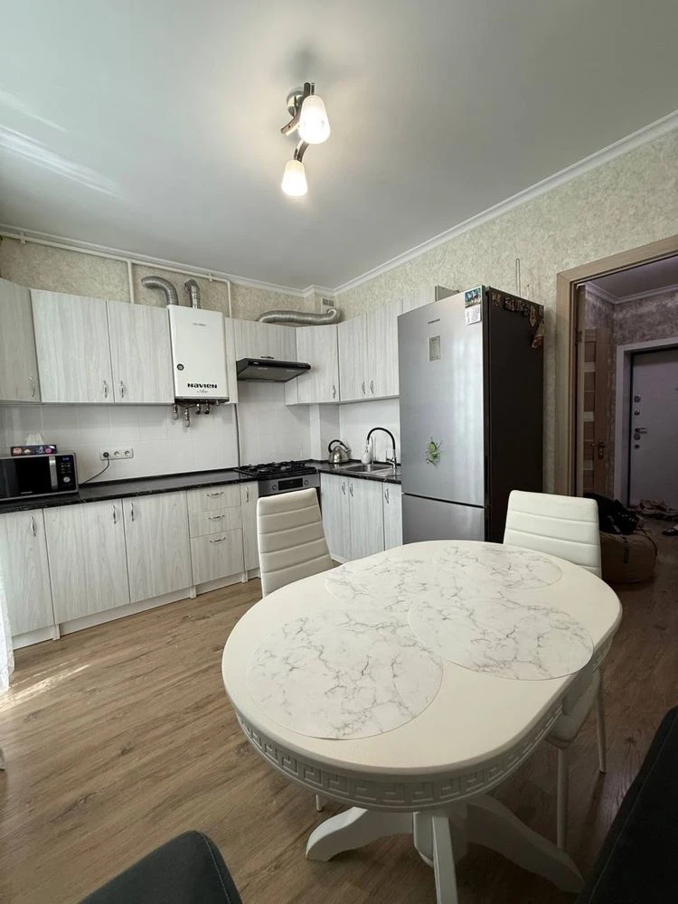 One-bedroom apartment in Bucha with renovation and individual gas heating