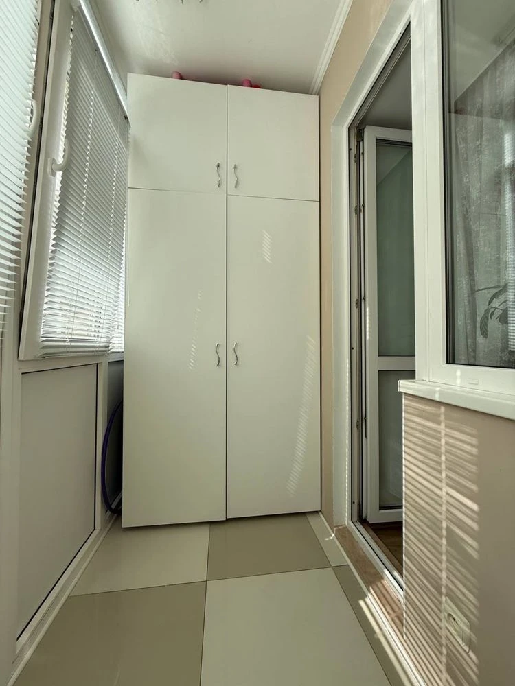 One-bedroom apartment in Bucha with renovation and individual gas heating