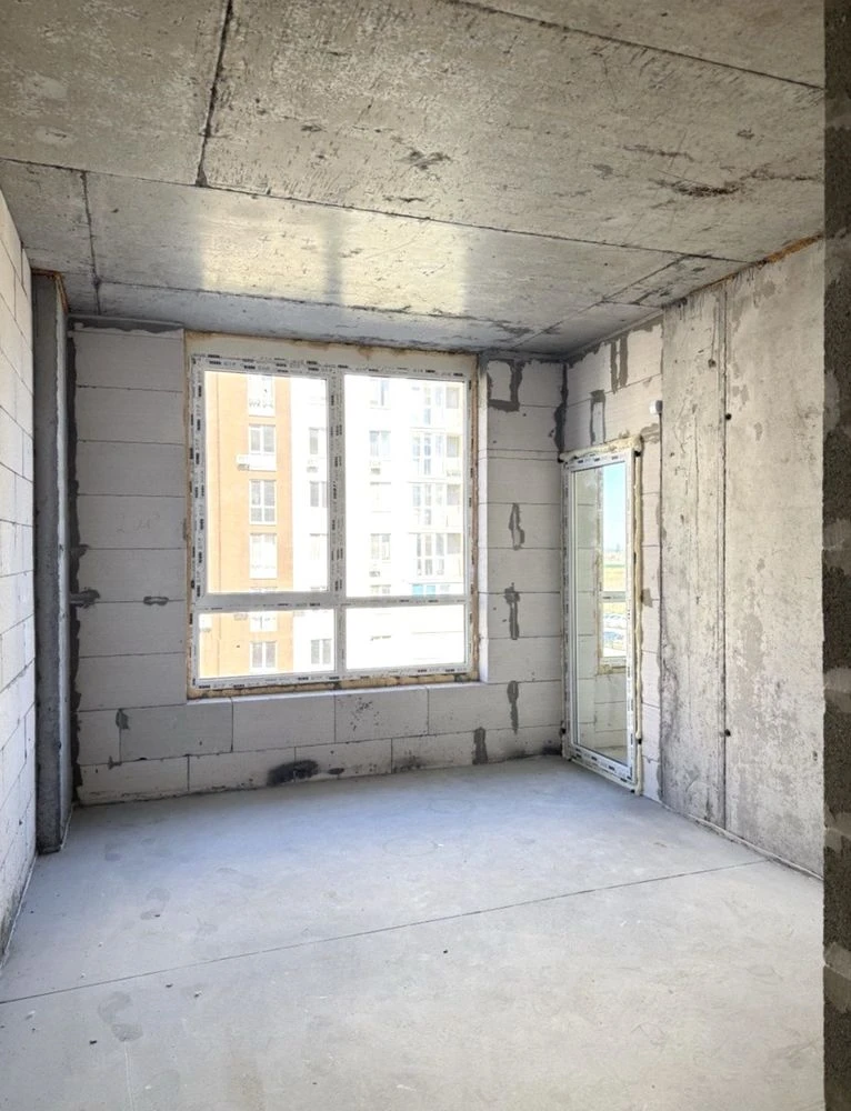 🔥 HOT PRICE Euro 3-room apartment with a kitchen of 13 m2, ready for renovation
