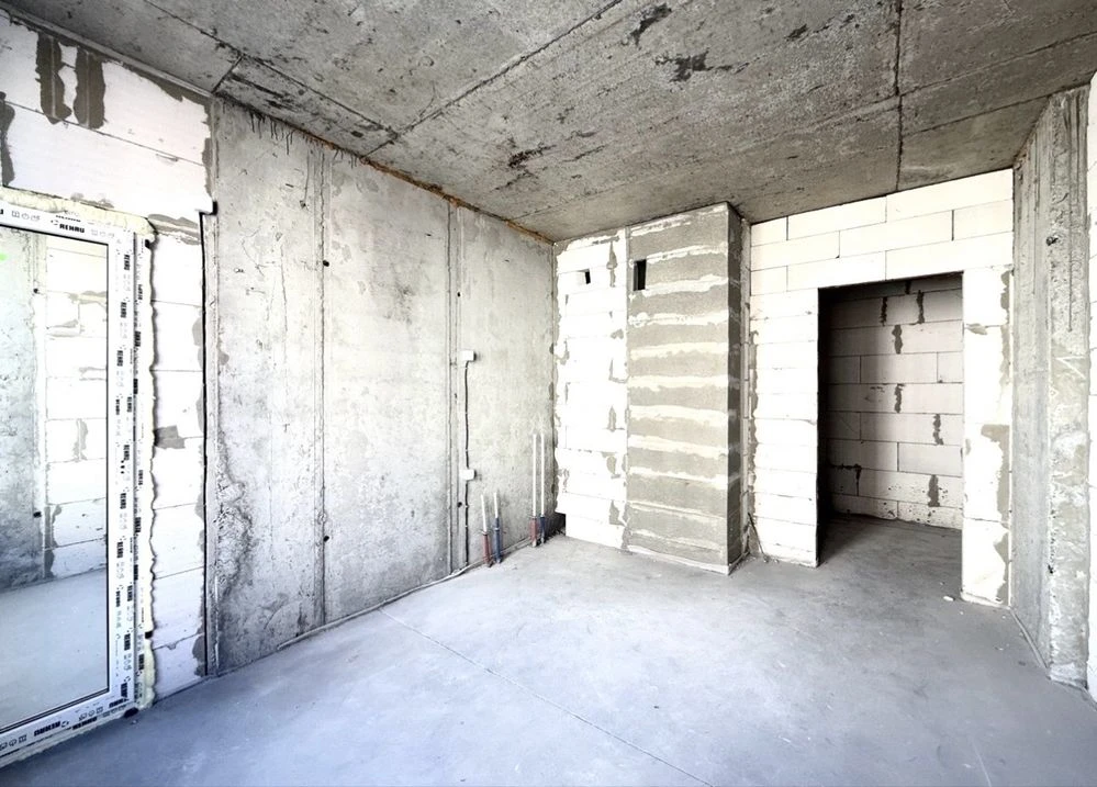 🔥 HOT PRICE Euro 3-room apartment with a kitchen of 13 m2, ready for renovation