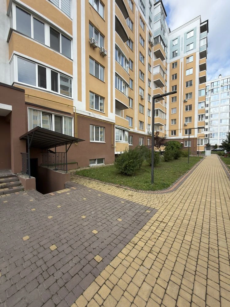 Видова 2 к квартира 65.4 м2 готова на ремонт, газ, 7 поверх.