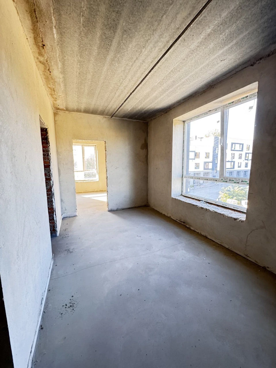 Sale of a 1-room apartment in a gated complex. The cheapest offer