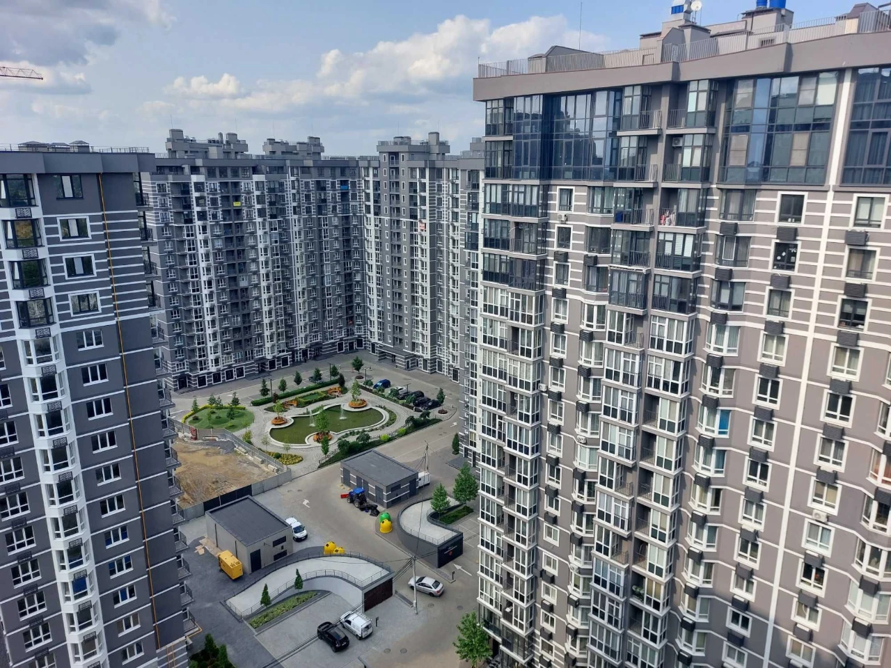 Sale of a Large 4-Bedroom Apartment with TERRACES in Business Class ЖК Гран