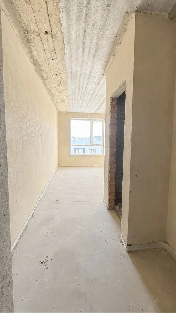For SALE at an AMAZING PRICE! 1-bedroom apartment with an open plan! NO