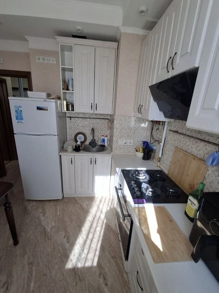 Cozy 1-bedroom apartment in Buch! Renovated! Furniture! Appliances!