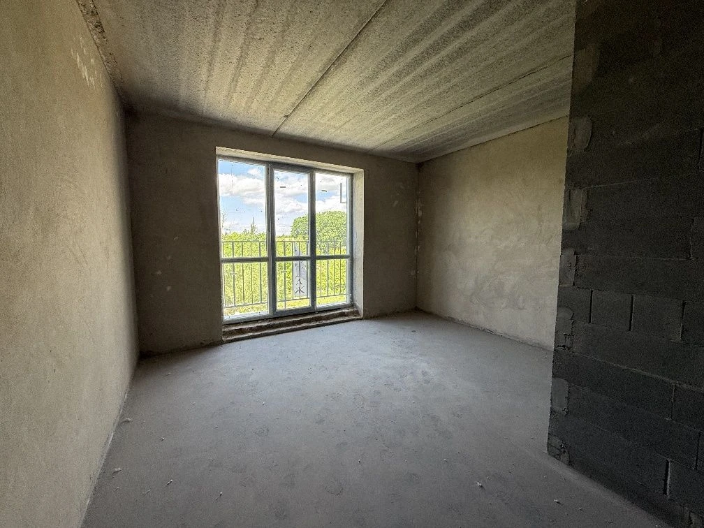 BEST PRICE !! For Sale: 1-bedroom apartment near Buchansk Park