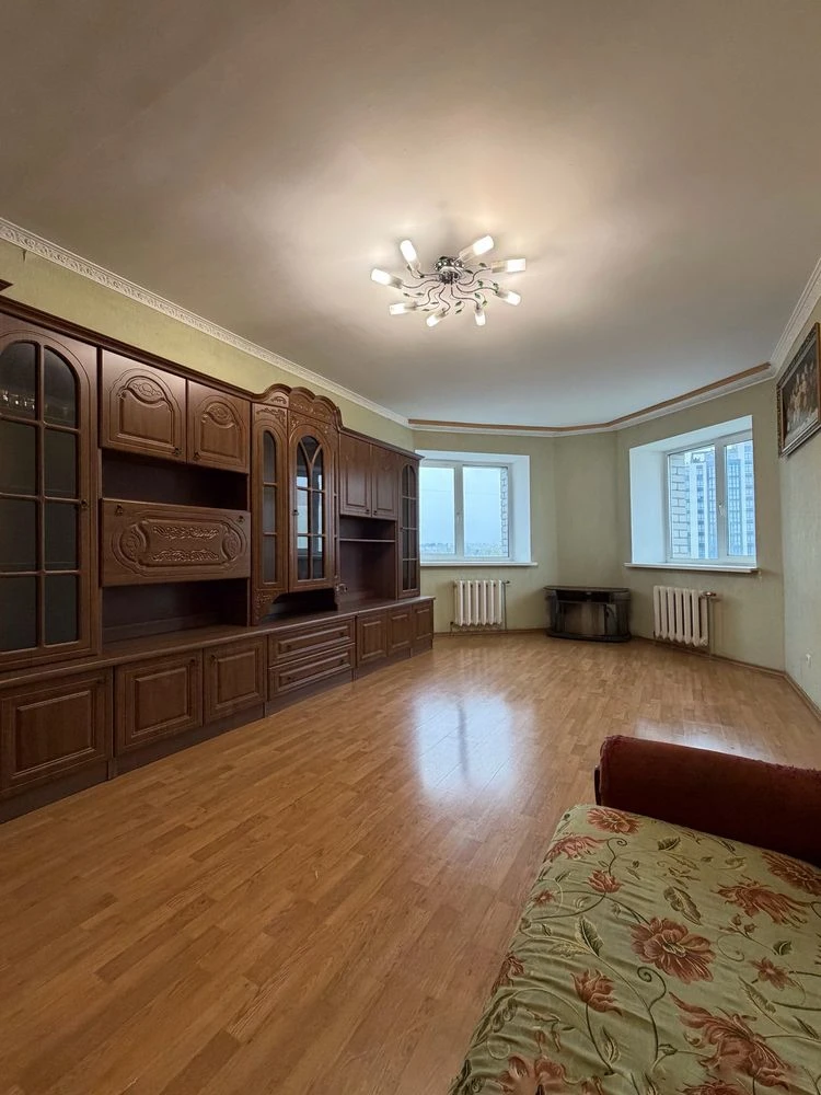 Sale, Large 1-room apartment/ Center/ Bucha/2%/ Programs