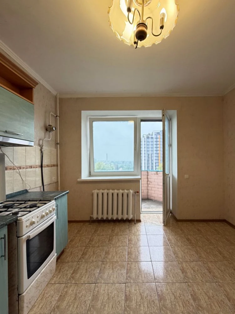 Sale, Large 1-room apartment/ Center/ Bucha/2%/ Programs