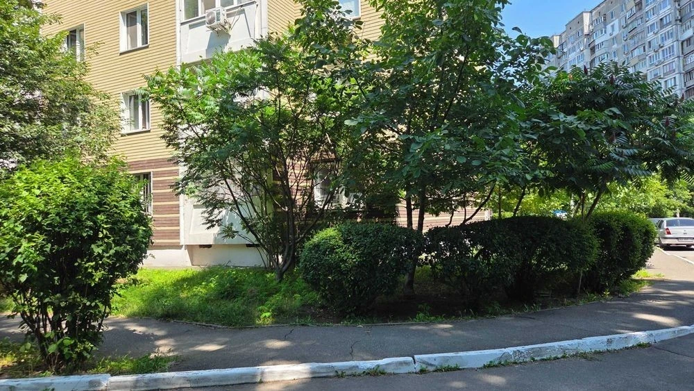 Three-room apartment for sale Mashinobudivna 21A, 90.5 meters