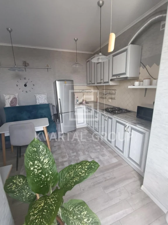 Apartment for Sale: 42 sq.m. with Quality Renovation