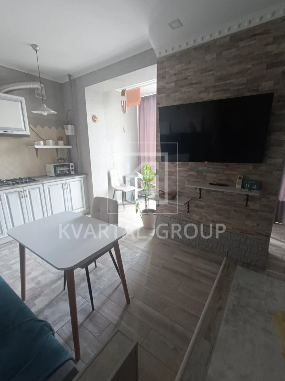 Apartment for Sale: 42 sq.m. with Quality Renovation