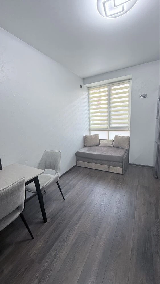 Apartment for Sale: 2-bedroom apartment with renovation, gas heating, OWN DOOR