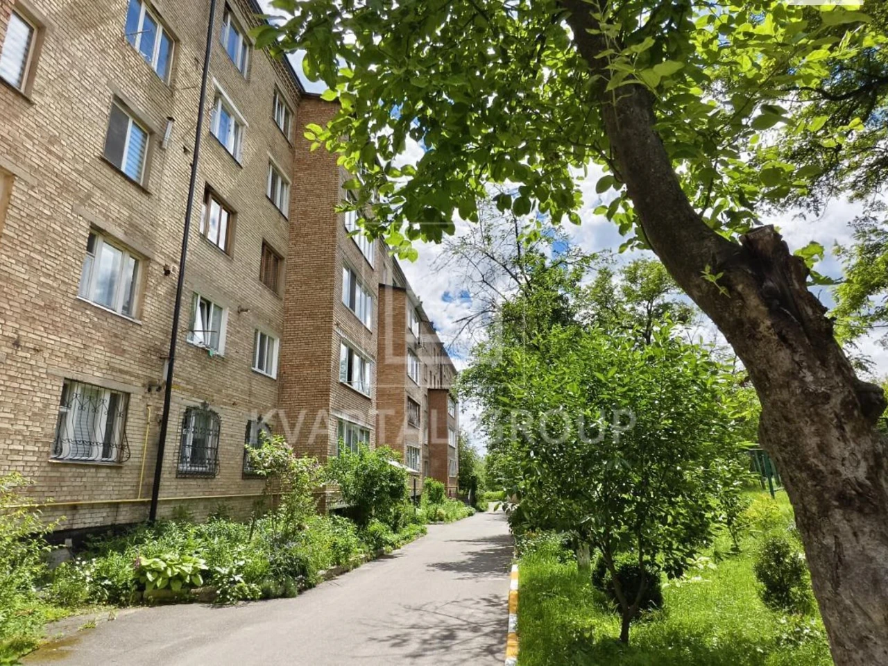 For Sale: Apartment