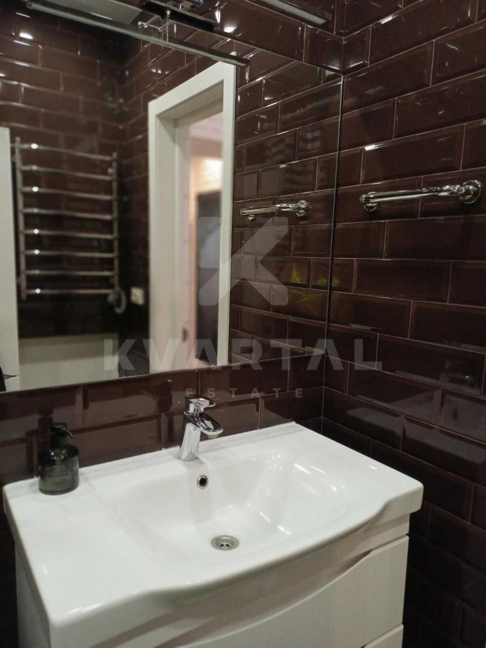 Stylish 2-Bedroom Apartment for Sale in ЖК Central, Buch! Top -l