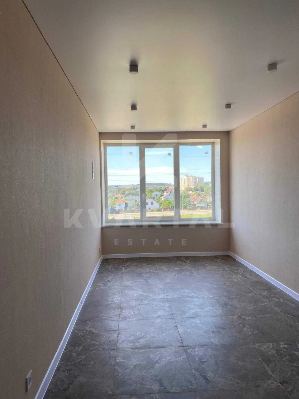 Sale of 1-bedroom apartment with renovation in a modern complex in Buch! Individual