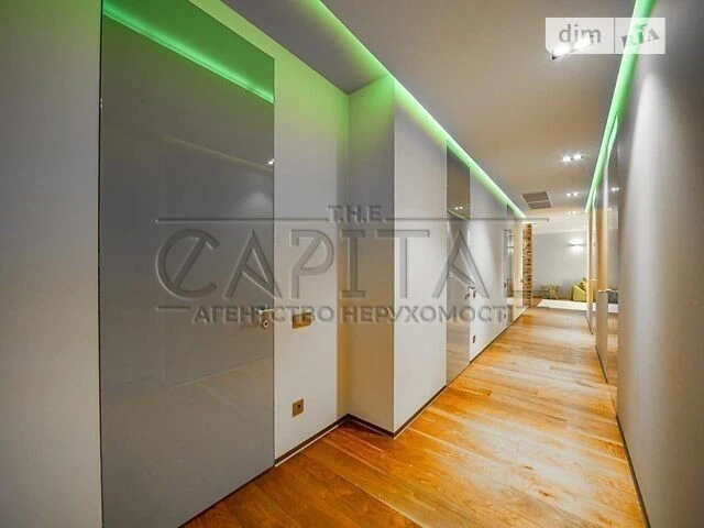 Sale of 5-room apartment 246 sq. m. on Zvirynetska St. 47 • ID 347