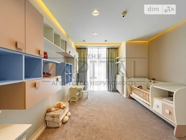 Sale of 5-room apartment 246 sq. m. on Zvirynetska St. 47 • ID 347