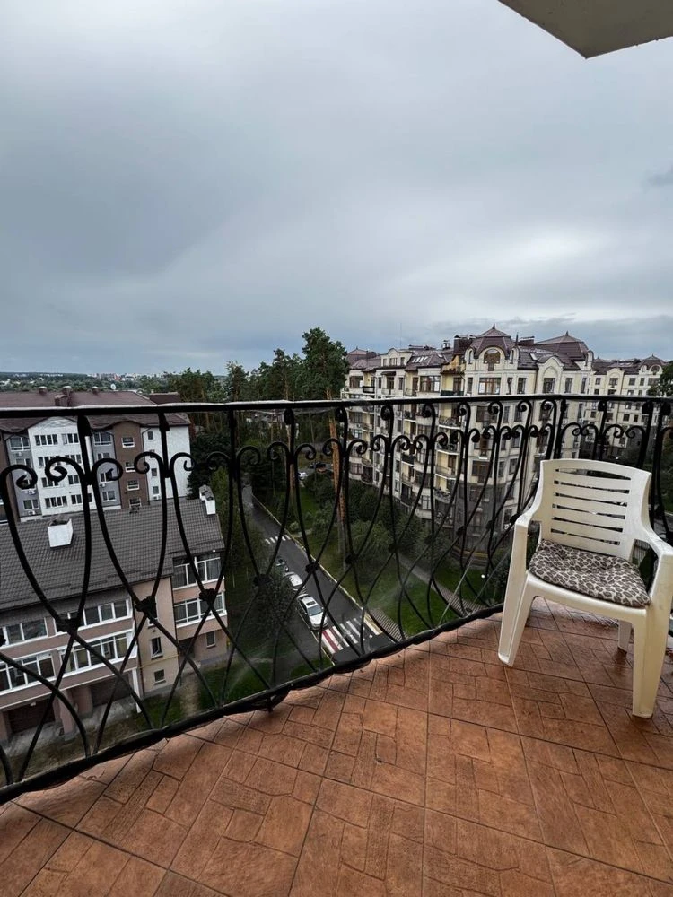 One-bedroom apartment in Buch. ЖК "Rich Town". Minimal furnishing