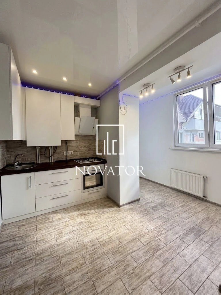 No commission! Two-room apartment renovated with gas!