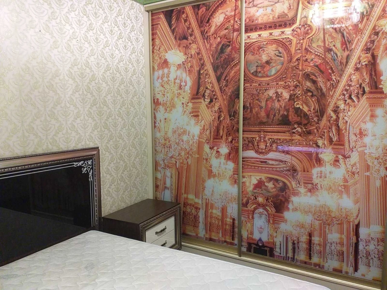 For sale 2 room apartment 72 m2 / or for business (ground floor)