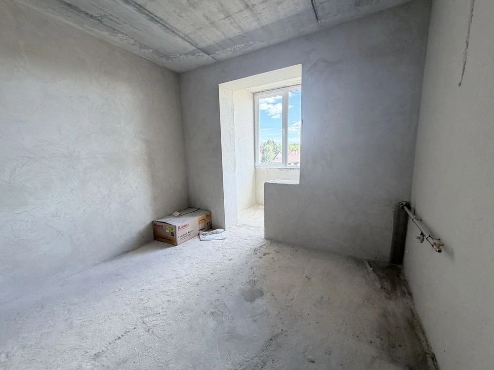 For Sale 1 Bedroom Apartment - NO COMMISSION! AMAZING PRICE!