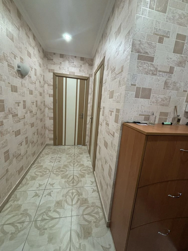 Spacious apartment in a cozy residential complex with furniture and appliances