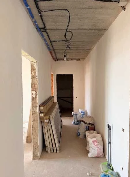 Apartment for sale: 2-bedroom apartment, 66 sq m, partially renovated