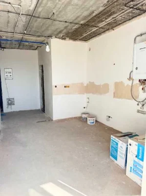 Apartment for sale: 2-bedroom apartment, 66 sq m, partially renovated