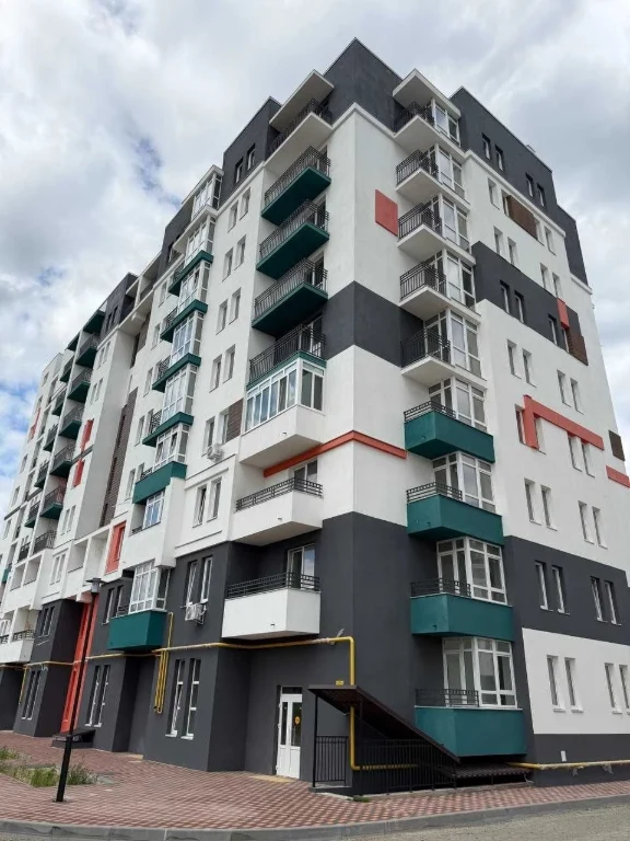 Однокомнатная квартира в центре Бучи, рядом с Авений Плаза