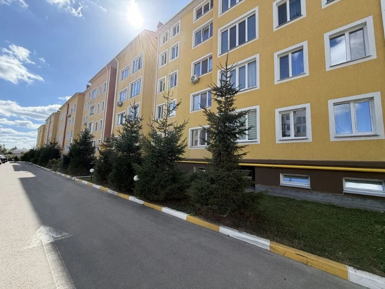 For Sale: Stunning 1-Bedroom Apartment - No Commission! Great Price!