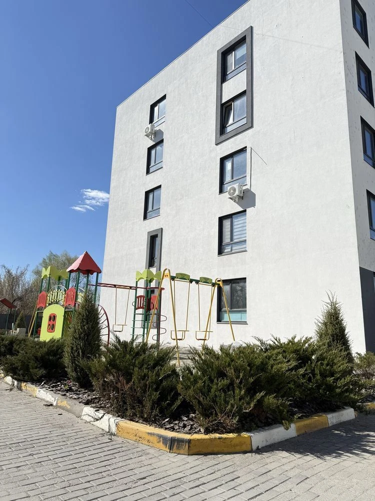 Продам |Квартира-студія з ГАЗОМ по низу ринку.