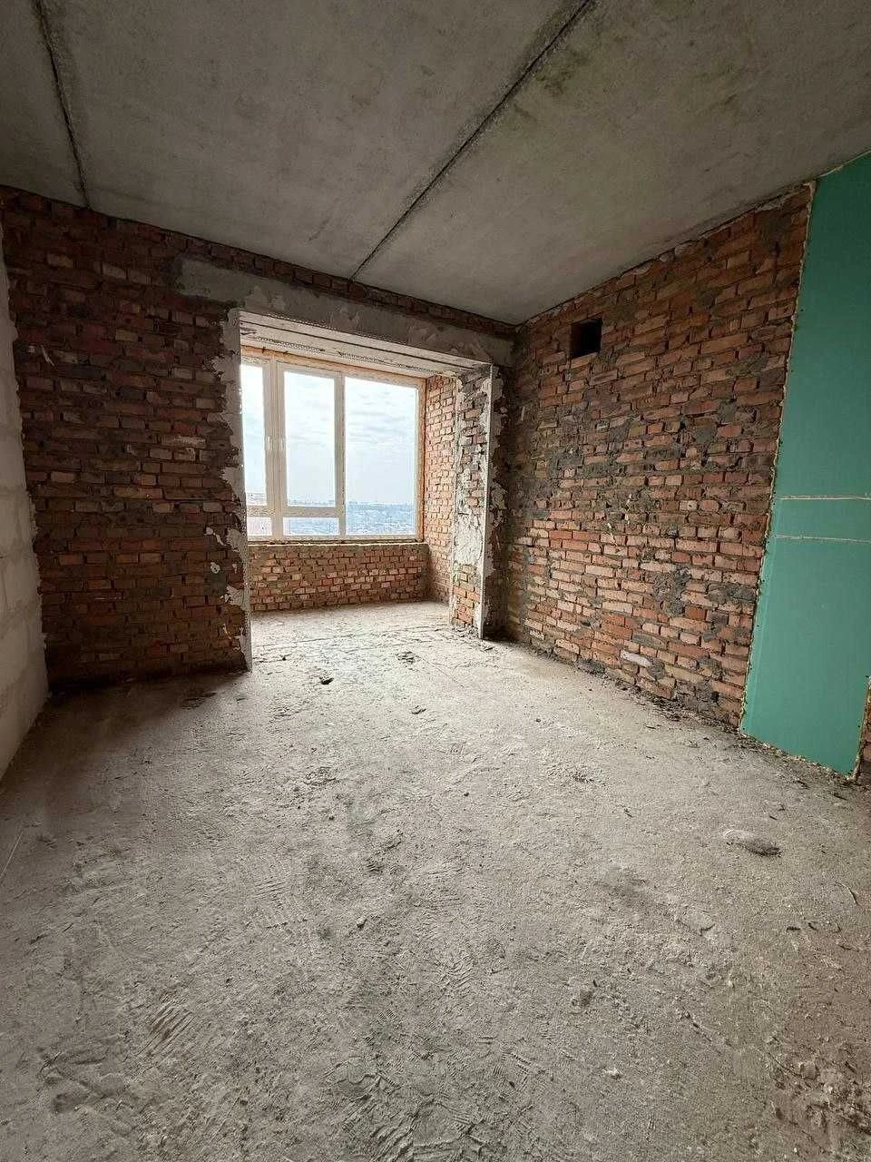 For sale, one-bedroom apartment in the city of Bucha! All state funds are available.