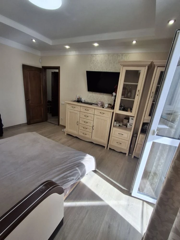 1-bedroom apartment renovated! New Bucha