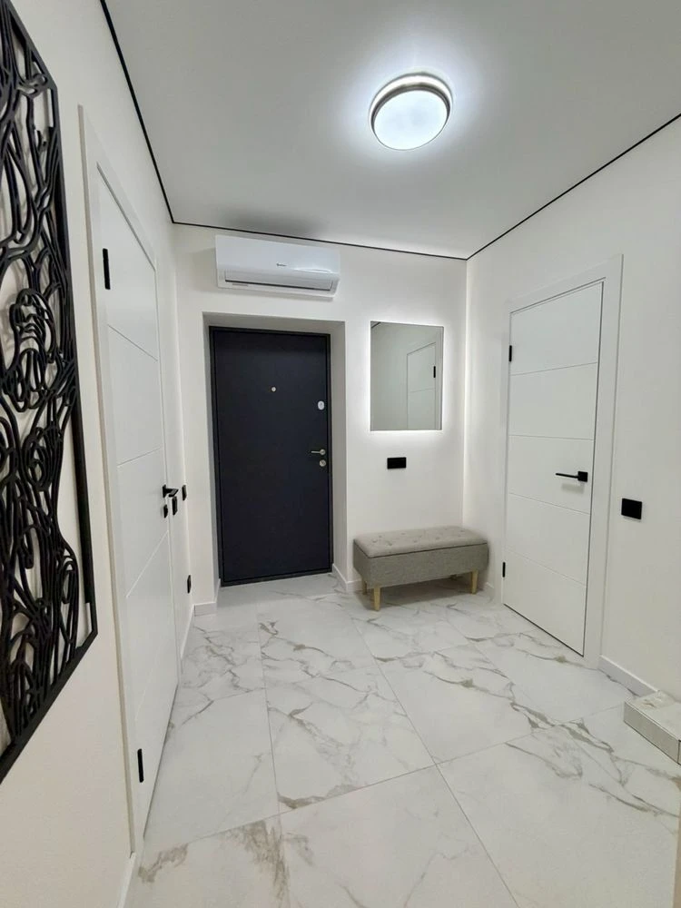 Urgent Sale. Bucha. IDILIKA Avenue. Wardrobe. Reserve