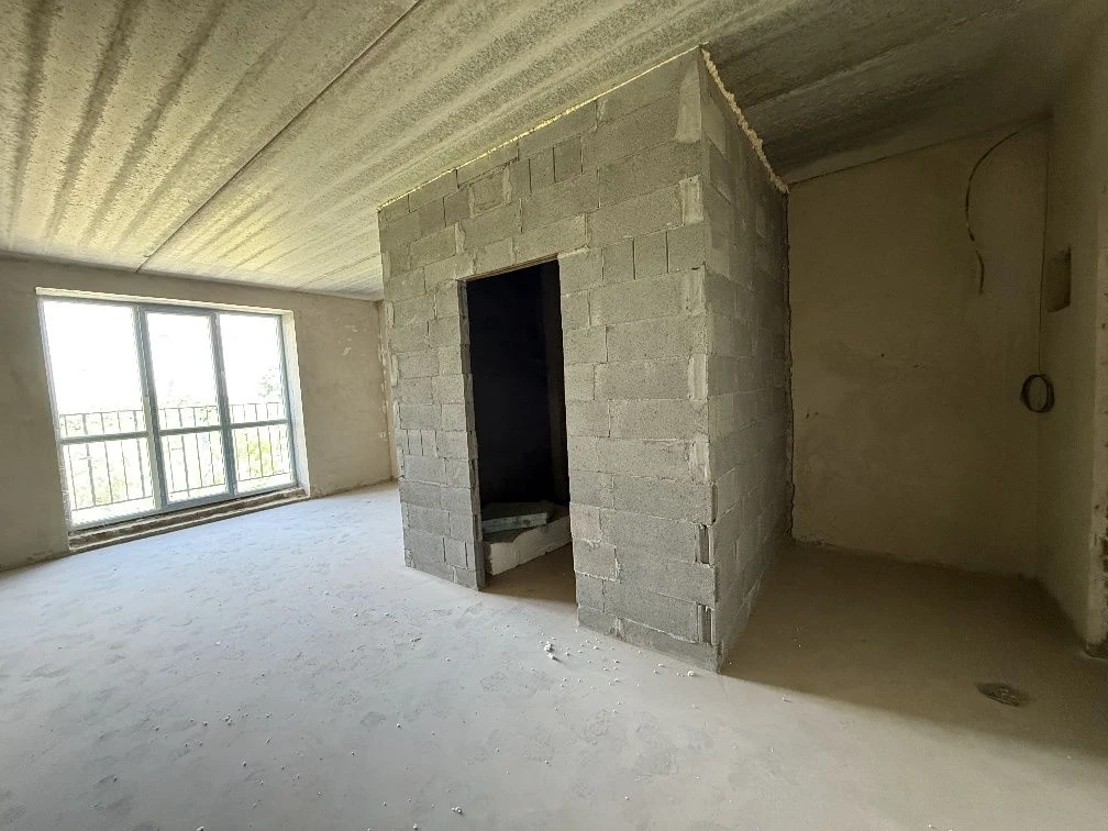 BEST PRICE !! Selling 1-room apartment near Buchansky Park