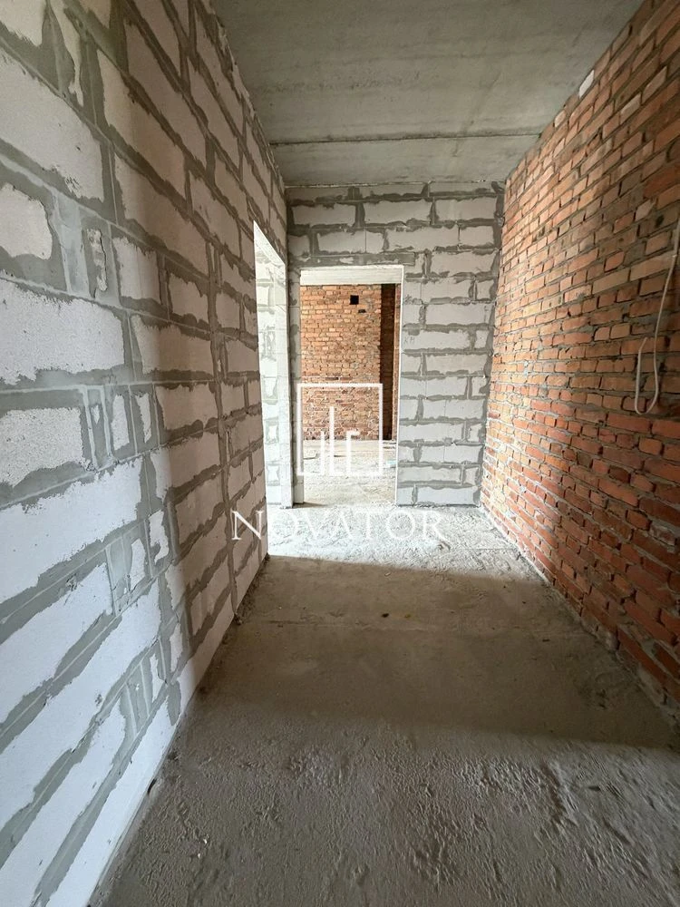 Real 3-bedroom apartment! GAS HEATING! Balcony! Excellent offer