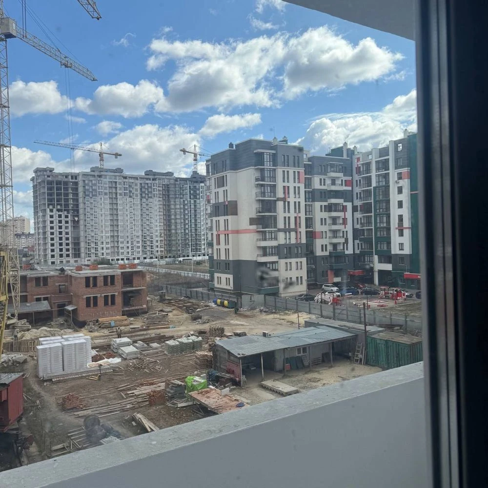 Sale of a 3-room apartment! Great price! 75 sq m! New building!