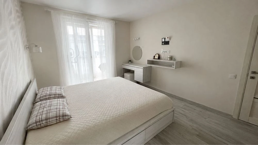 New 3-bedroom apartment for sale in Bucha, no commission.