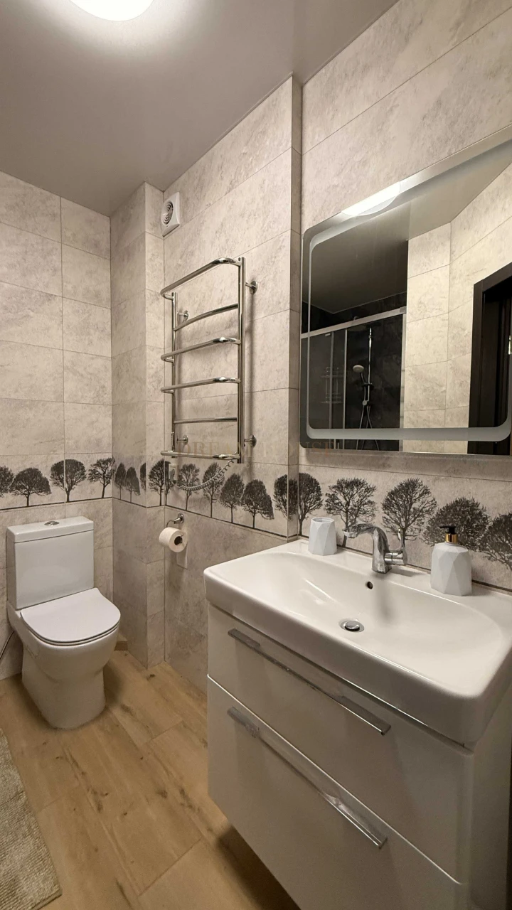 Full 2-bedroom apartment in Grand Burge residential complex.