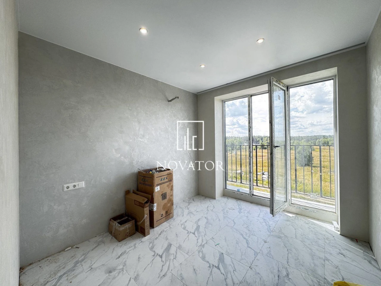 Euro 2-room apartment renovated! Kitchen 20 sq. m! Gas heating!